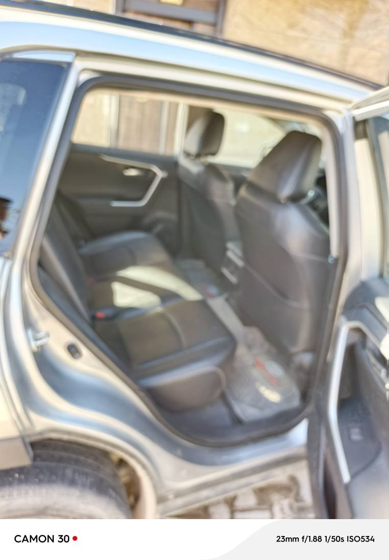 تويوتا راف فور لمتد أعلا فئة كل الموصفات ماشيه ٦٢ ألف كيلومتر حقيقي باسمي رقم أربيل موجودة بكربلاء، السعر ٢٢٠ ورقه يعني ٢٢ ألف دولار تلفون *********** كربلاء, العراق
