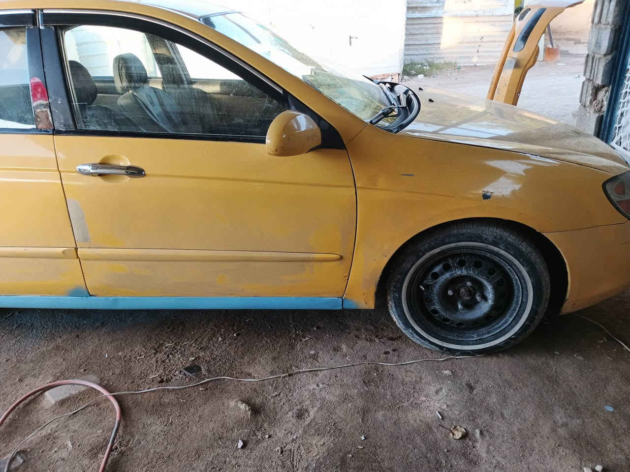 النتره اصفر قبل وبعد مع بوليش وتشميع لسياره عنواني كربلاء شارع لفاصل بين التحدي الجاهز اسعاري تنافسيه تسليم بل ميعاد علي الصباغ
***********
