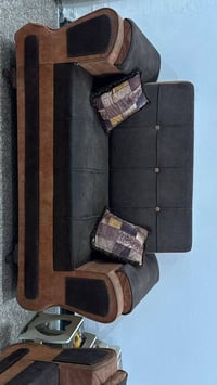 قنفات للبيع عدد ١٠ مقاعد ٢ كبار و  ١  سط و  ٢ صغار للاتصال  ٠٧٧١٥٩١٣٣٦...