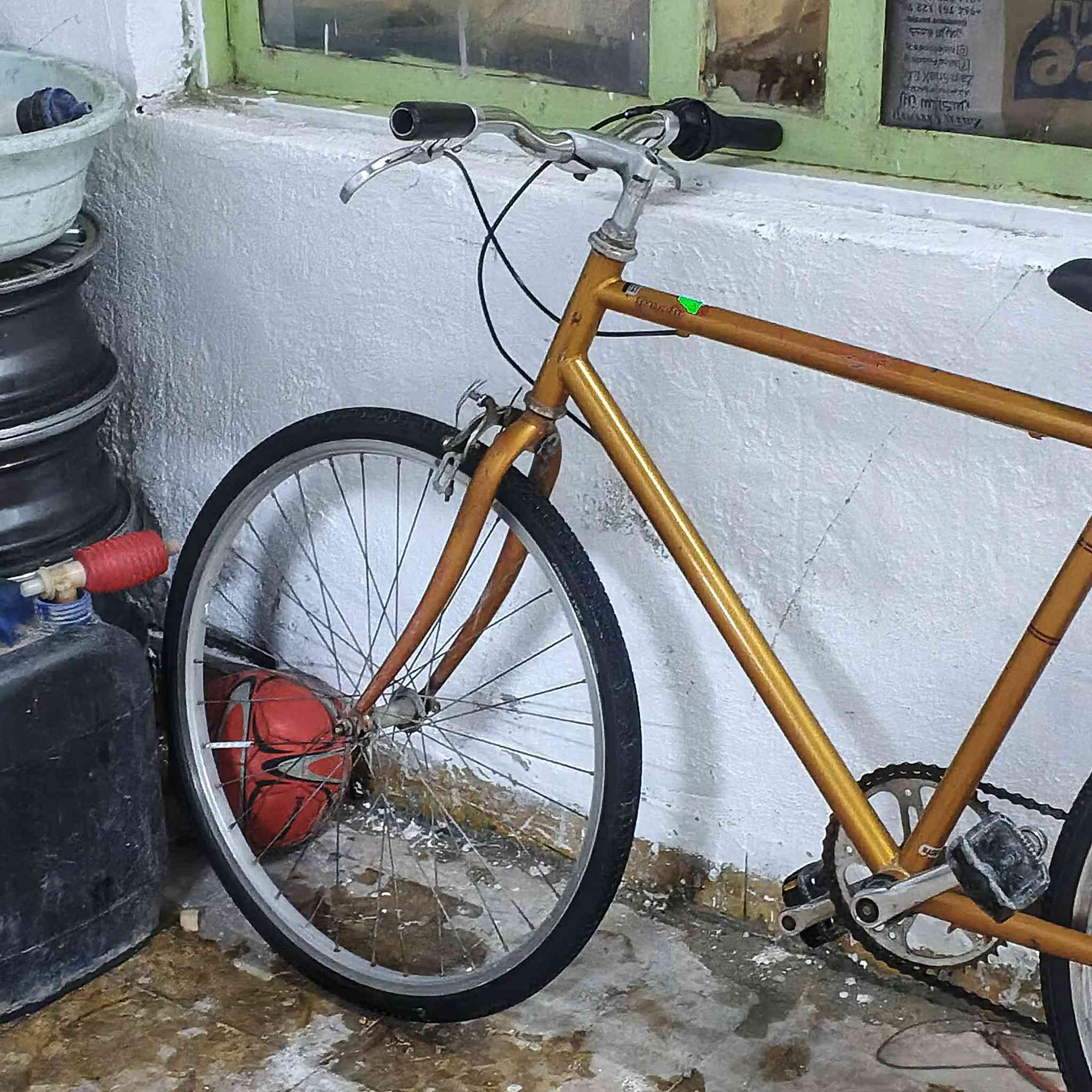 سلام عليكم باسكل يابانية
بي ابريك خلفي
زوج تايرات جدد قبل ستيام شديتهن 
سرج جديد
سعر65وبي مجال
بكاني بغداد الحسينيه مال راشديه 
الستفسار***********
واتساب 
وخط
