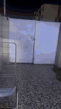 السلام عليكم بيت للبيع المكان الدورة ابودشير منطقة الف مساحتة 75.  البيت قاطين مفصولات البيت الارضي متكون من طرمة وتواليت برة وهول ومطبخ جبير وحمام مشترك وغرفة وبعدغرفة صغيرة. والطابق الثاني معزول عن طابق الارضي متكون من بلكونتين وهول ومطبخ وغرفة وحمام مشترك وسطحين مع اضافة بيتونة معزولة بين سطحين البيت كلة سراميك.             *********** السعر 125وبي مجال بسيط مستعجلين علبيعتة. اي استفسار عل خاص او تواصل عل واتساب
