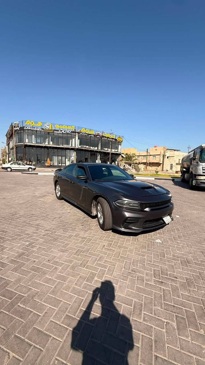 جارجر مديل20للبيع بيهه ضربه جاملغ وباب +قطع صبغ 3سياره مال بيت مو مال خط كلش نضيفه حديديه خلفيه اماميه جديده تبريد ثلج مكينه كير كفاله كلش نضيفه السعر 175  
تواصل ***********
