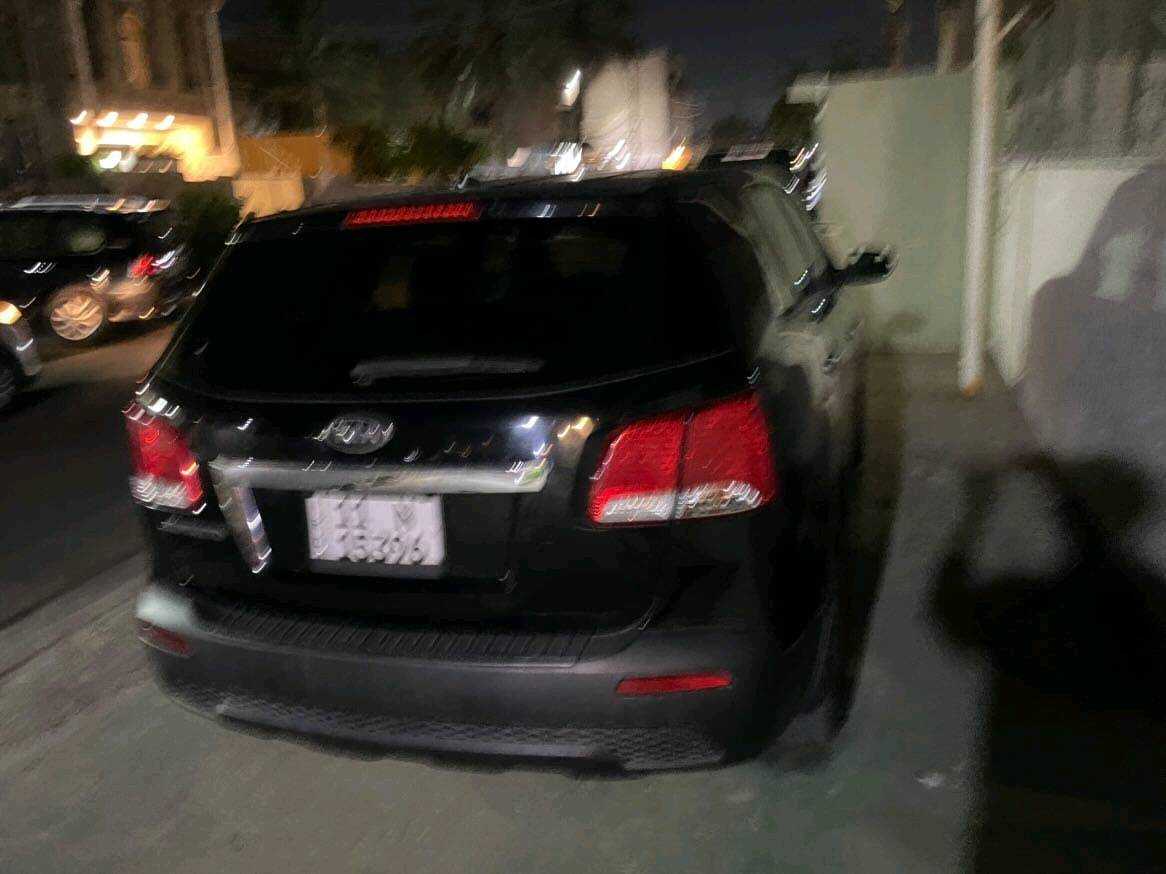 سلام عليكم  للبيع او مراوس حسب قناعه سورنتو موديل 13 وارد امريكي حادثه چاملغ وبنيد  مثل ما موضح بل صور سياره خير من الله  تبريد  ماشيه 141 سعرها 135 بيه مجال  اربع سلندر 2400 دوش تخم تاير     رقم بغداد   تحويل ثاني يوم  استفسار ***********    سياره مال بيت