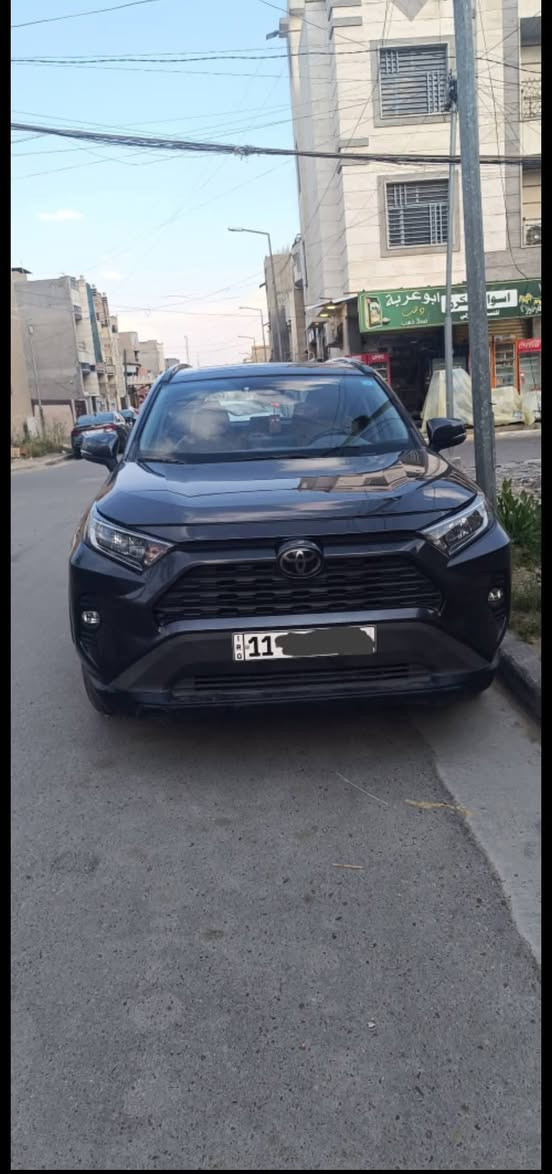 للبيع فقط 
#كروب ـ راف ـ فور 
#راف ـ فور 
موديل 2019 وارد امريكي رقم بغداد مشروع وطني 
محرك 2500 ـ بانزين فقط 
مواصفات ال LE المعروفة 
ثلاث أنظمة قيادة ايكو ونورمال وسبورت 
كامرة خلفية 
رادار أمامي
تحديد مسار ومثبت سرعة 
هاند بريك دكمة اوتو هولد
ماشية 137km الف 
حادثهة صور موجودة مع رقم الشاصي 
كير محرك مكفول 
صدر تبريد كله جاهز 
السيارة عليها سيرفس كامل من دهن وفلاتر وميكانيك ومواد اصلية 
السيارة بدون اي نقص جاهزة 100٪
ملاحظة السيارة على أيدي 
السعر 190 ورقة 
مكان السيارة ـ بغداد ـ منطقة الغدير
‏‪0770 661 2053‬‏
