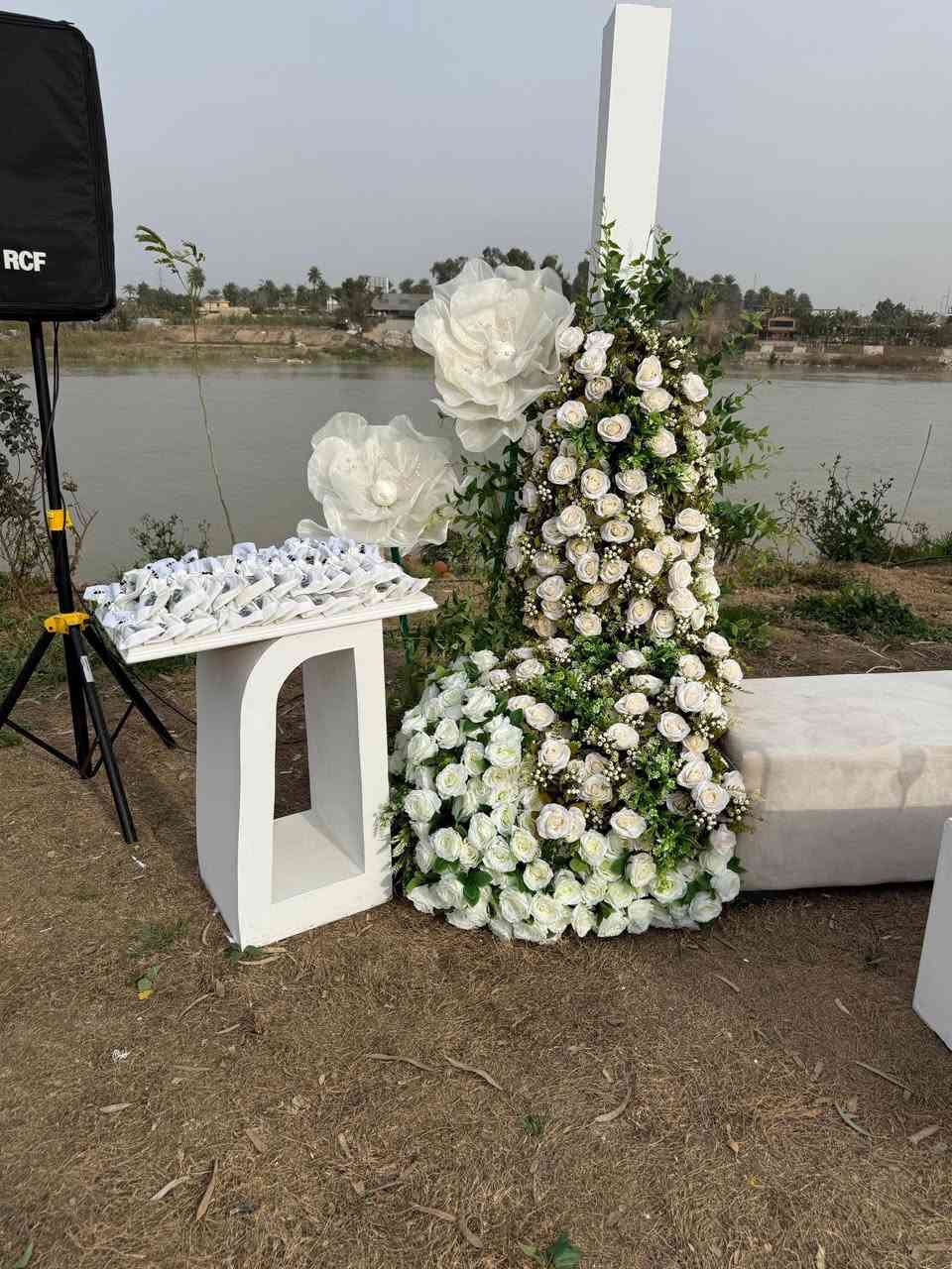 ورد هاند ميد حجم كبير  للطلب خاص  بمده لا تقل عن اسبوع🌺🌸🌼


**إذا كنت صاحب هذا الإعلان وتريد حذفه لأي سبب، رجاءا أرسل رسالة إلى الدعم الفني**