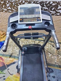 الجهاز بحاله جيده جدا مع هواكس وعداد سرعه عداد وقت عداد نبظات القلب ال...