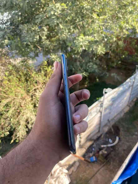 السلام عليكم من رخصة الادمن 

        متوووفر للبيع
              
📱سامسونك A50 
🖤 لون اسود 
💾 ذاكرة 128
🔋 حجم البطارية 5000
📞 دبل سيم كارت
فول مابي اي مشكله بلادي

الشراي يتفضل خاص لو تصل ويدلل محضور من تعاليق
‏ ***********
