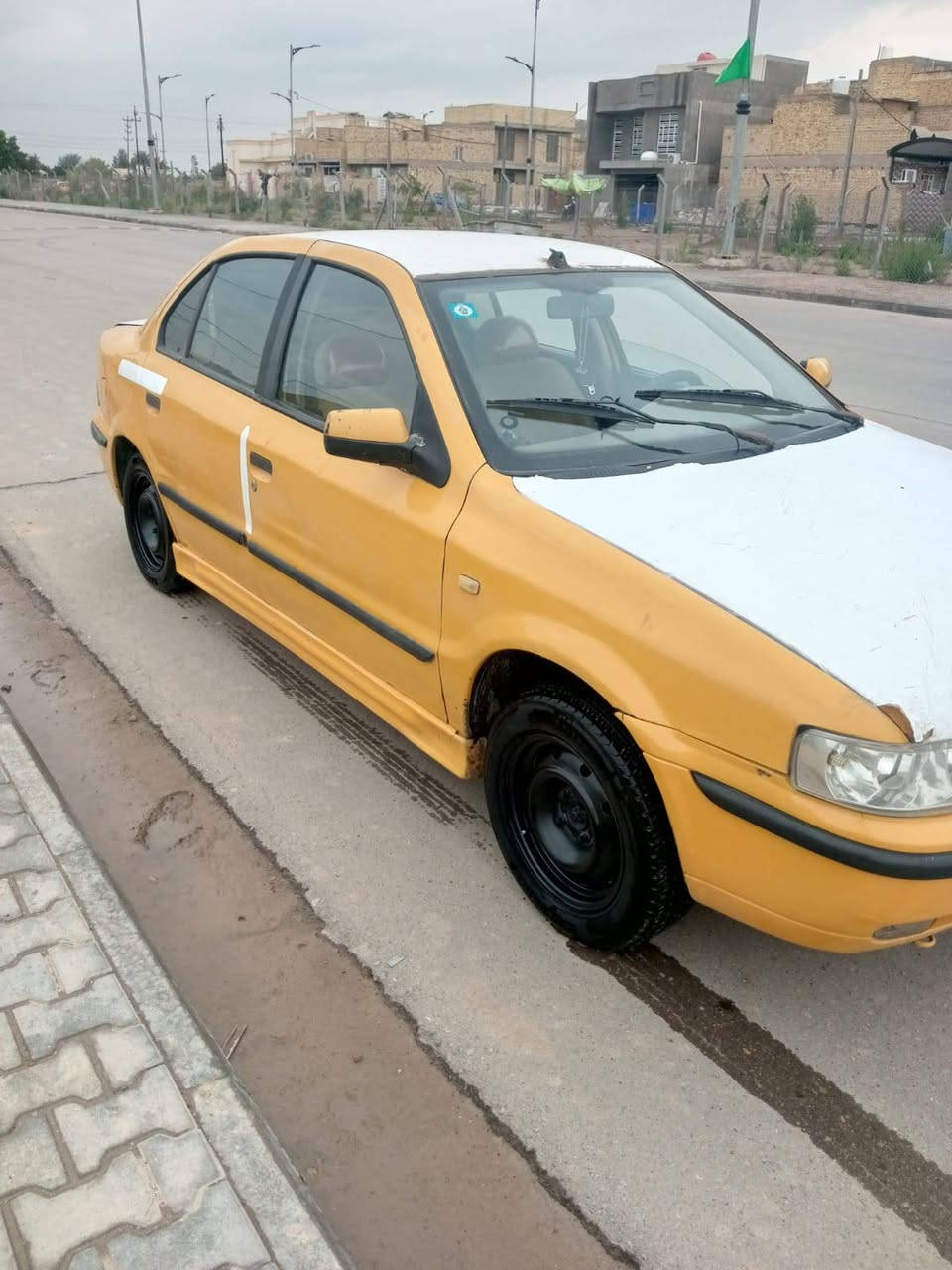 سمنت موديل 11 السياره جاهزه كير محرك حداديه تخم تاير تبريد ثلج السياره ماعوزها كلشي ومال جناي امصفره هيئه وقرامات وتحويل ثاني يوم العنوان كوت السفحه الثانيه السعر 31وبيها مقال قليل رقم الهاتف ***********
