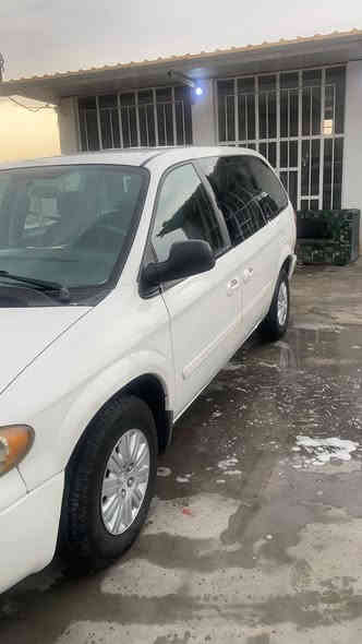 السلاك عليكم دوج  كلايسلر موديل 2007 كشنات سياحي محرك  3300
مكينة طابوكة جديدة مال حاوية سيارة نضيفة خير من الله 

بالواقع اجمل 

للاستفسار الاتصال على الرقم *********** 
السعر عالخاص 
الرقم بغداد مشروع وطني 2027 باسمي
