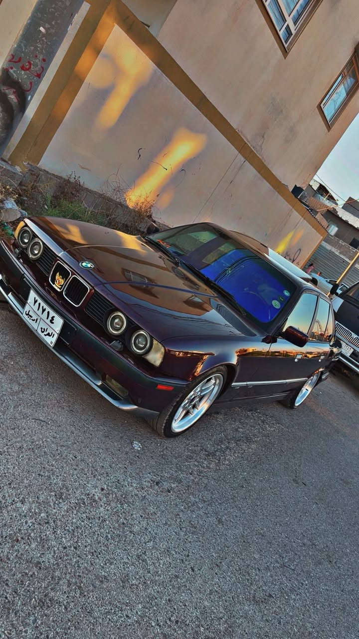 ماشاءلله لة مالي هةموو لايةك… شتي دانسقة..🧿BMW..525..         سعر68$
موديل…1991..فوول ماسةفات..

 بي ليدران..سةقف بي مةحجون…525..مةكينة ديجيتال… abs..بيلاد توماتيك…دوگمةي ئيس و بةفر..تةبريد…سلايد…حةوت كةلة…تةعديد سورعة..سوكان ڤؤليوم..ناو فؤرميكا..كوشن قوماش بيلادي..دةبل ئيرباگ…تةبريد مةركةزي…قوفل مةركةزي…گيج ئةلقة…تةلةفؤن..شةش سيدي كاسيت…دةبل جةكمةجة…جام كارةباي..ئاوينة كارةباي…ئاوينة اوتؤ..جام اوتؤ..لايت بةرز و نزمي..پيش و پيشت ئيم ..تاخم ويل M.. ١٨دوسايز نوي..لايت ئةلقة و فانؤس…ئيمپي فايةر..شاشة ايپات..زؤر ماسةفاتي تر…سةيارةكة  بةس ماشاءلله ي دةوي لة خاويني گير و مةكينة و اكسل بةشةرتكارةباي كأمل بةشةرت 🧿


**إذا كنت صاحب هذا الإعلان وتريد حذفه لأي سبب، رجاءا أرسل رسالة إلى الدعم الفني**