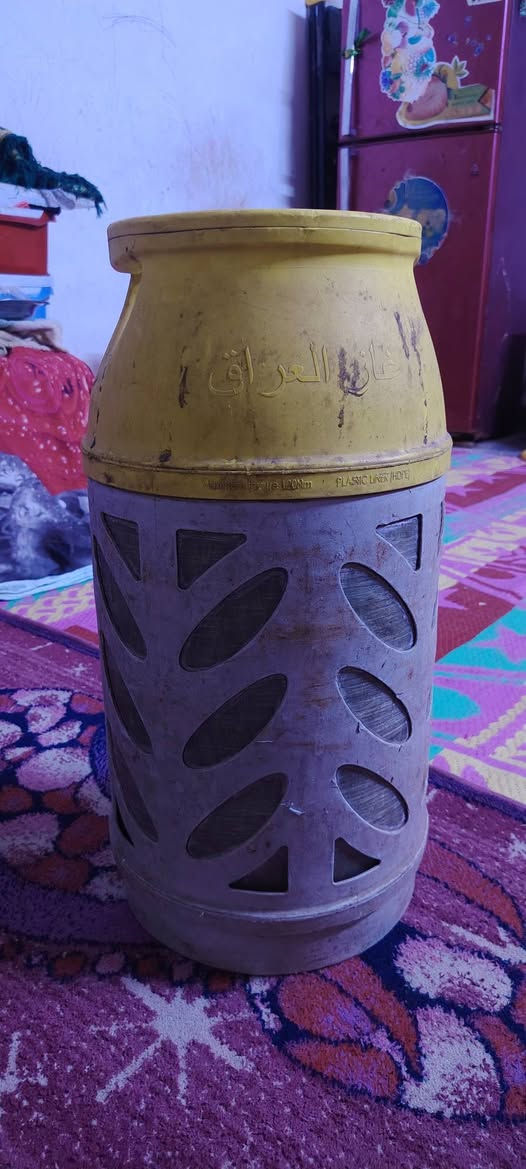قنينه بلاستك للبيع نضيفه ومتروسه سعر ٢٠٠ مكان كربلاء بداية الأمن الداخلي تلفون *********** تحياتي للجميع
