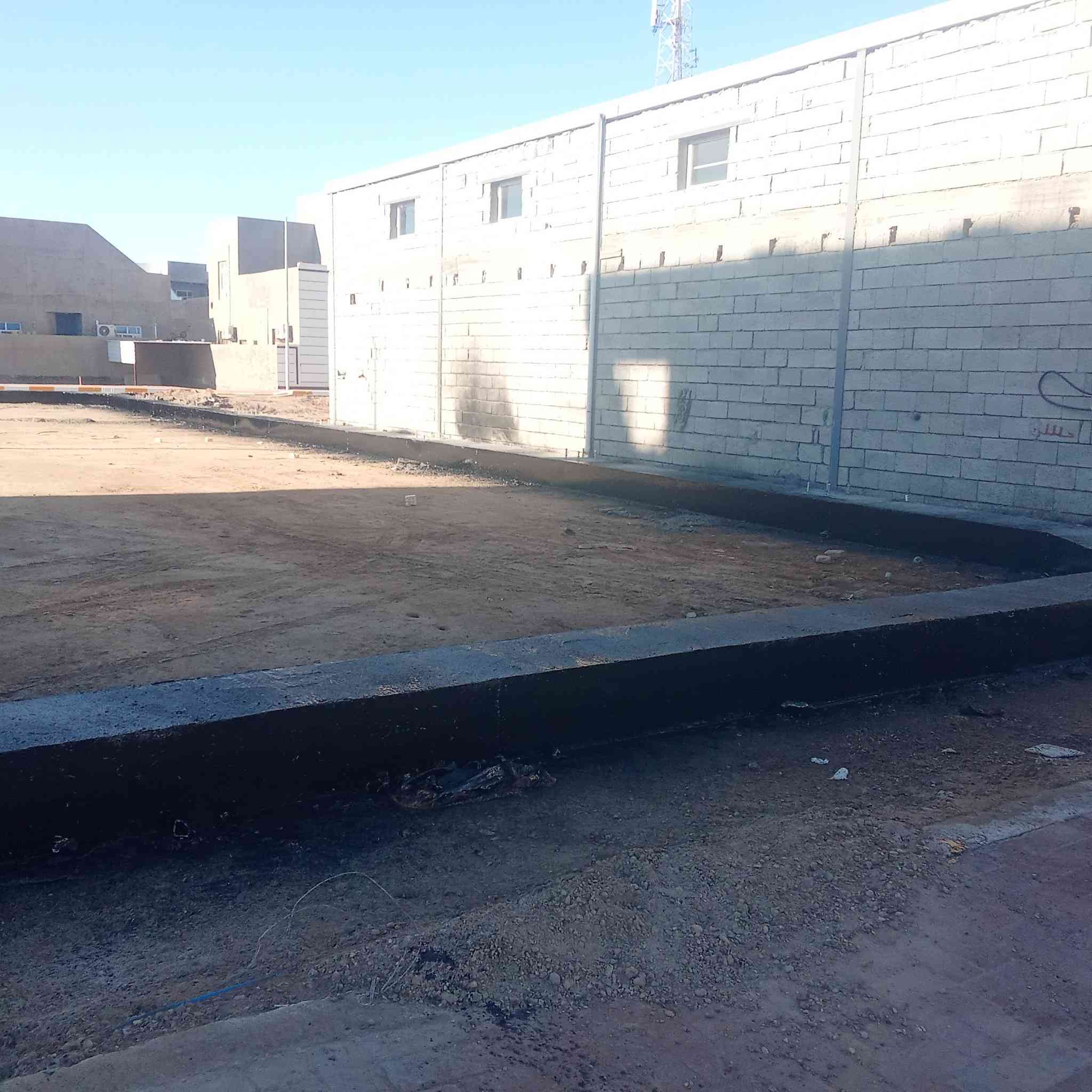 سلام عليكم 
نشتغل اشتايكر والجير السطح وجير أساس نشتغل كرسته وعمل ونشتغل بس عمل ونشتغل جير بارد اكو عوازل حرارة مثل الفوم أو الفين اكو احجام وقياسات حسب المواد صيانه ماستك تنظيف السطح قبل الشغل مساحه صغيره تنحسب قطعي التواصل رسول العسافي ***********
واتساب واتصال ***********
