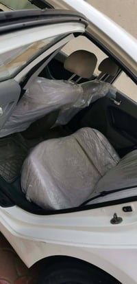 سيراتو ٢٠١٣ • ابيض • رقم ذي قار