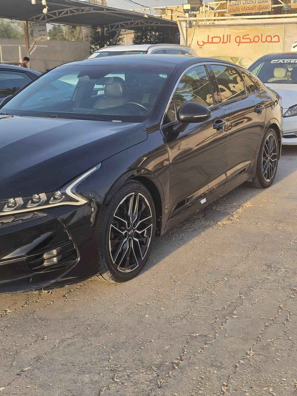 السلام عليكم كي فايف مديل 21 للبيع مكينة 2500 تيربو فول رقم اربيل قيم واخذ بما يرضي الله متوازي على بيعتها ***********
مكانها ديوانية
