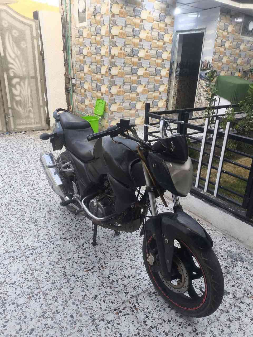 سلام عليكم سايم بطح للبيع او مراوس كلها شغال فقط بيها تبخير عنواني بلد سعرها 350 بيها مجال بسيط الاستفسار ***********
