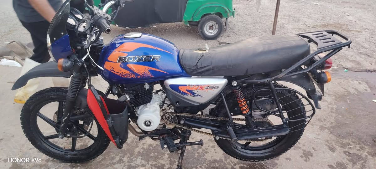 سلام عليكم من رخصت الادمن بوكسر جبلي موديل٢٠٢٣دراجه مرقمه وباسمي والتح يل بائي يوم تريد دراجه نضيفه للستفسار ادخل عله هاذ الرقم مكلف بل نشر(***********)
