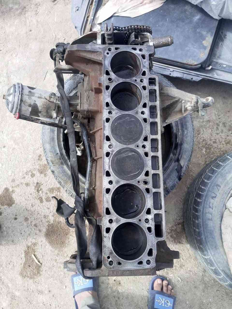 السلام عليكم
سلندركامل  3500 مفتوح بي بستم ضارب كدام عينك 
السعر٣٠٠ 
المكان ديوانية قضاء الدغارة
 ‏‪***********‬‏
***********
