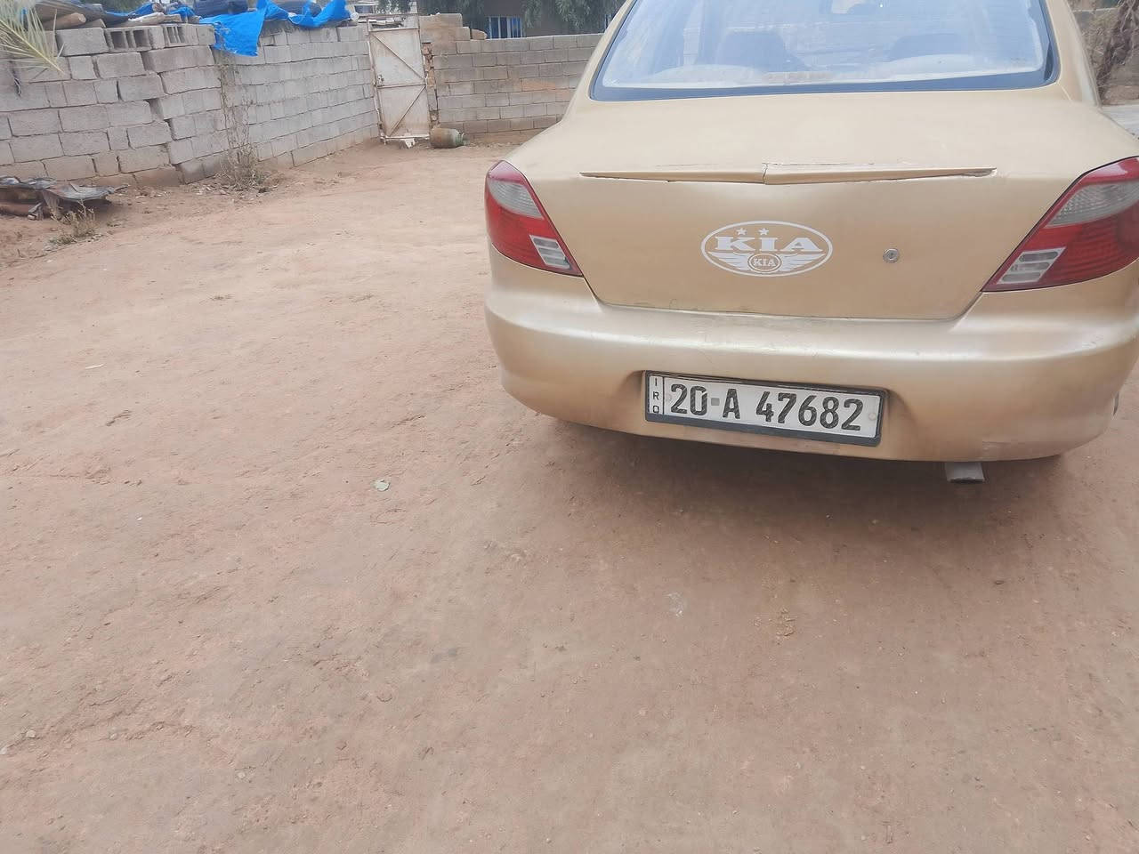 سعر ٣٨ وبيها مجال 
كيا ريو م 2000 سياره خير من الله 
محرك وكير نضفه فول
كهرباية كله شغال  تدفه تبريد 
بيها بس ضرب بل باب خلفي 
رقم نكليزي شرط تحويل 
مكاني شهربان اطراف مياح ***********
