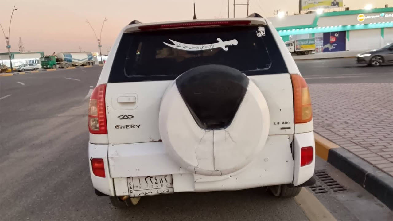 السلام عليكم 
سيارة موديل 2012 رقم بصرة سنوية منتهيه مكينه وكير وتبريد مكفولات السعر 45 وبيه مجال  
العنوان ذي قار قضاء الرفاعي 
***********
