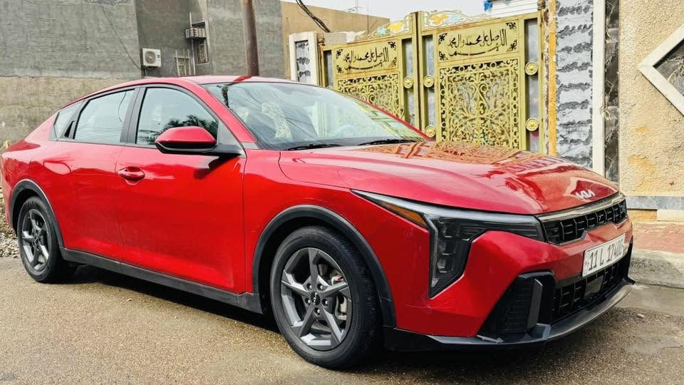 سلام عليكم
كي فور k4 وارد امريكي
موديل 2025 حره بغداد بأسمي 
سيارة ماشيه 29km
حادثها قطعتين جزء بسيط من الجنطة وبنيد خارجي بدون ايرباك بدون لغود بدون شواصي حتى الراديتر وضع شركة
محرك 2000 دوش
سيارة كامله نقصها فقط دفيوزر
سونارها موجود

رايدها 167 وبيها مجال بسيط
مكاني بغداد

*********** متوفر واتساب
