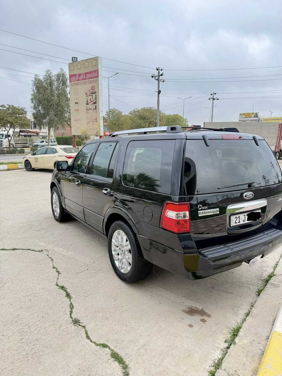 فورد اكسپديشن 2012 فول مواصفات لميتد دبل اكسل(فور ويل) ضد التزحلق 3 مقاعد 💺 كوشن تبريد مركزي ڤوليوم تحديد سرعة سلايت 3 شاشة كوشن جلد وكهرباء بارد وحار باب جك لايتات زينون دوسه كهربائي ⚡️ حاسة وكاميرا گير ومكينة واكسل بشرط رقم وسنوية جديدة 🆕 بشرط تحويل وكالة كل الجسم على الشركة  مسوي سيرڤس عام 

مكان : كلار
سعر:185$ ومعاملة 
رقم:***********

فورد اكسپديشن 2012 فول موصفات لميتد  ده بل اكسل دزه خليسك 3 ريز كوشين تبريد مركزي فوليوم تحديد  سرعه سلايت 3 شاشه كوشين جلد و كاره باو  سارد و گه رم  ده ر گاي جگ لايت زينون  دوسه كاره باي حاسه و   كاميره  گيرو مكينه و اكسل بشرت  ره قم و سنوى تازه يه  شرت تحويل وه كاله 
هه مو كياني بشرت سير فس عام كراوه 

شوين كه لار 

سعر  185 $ معامله 

***********
