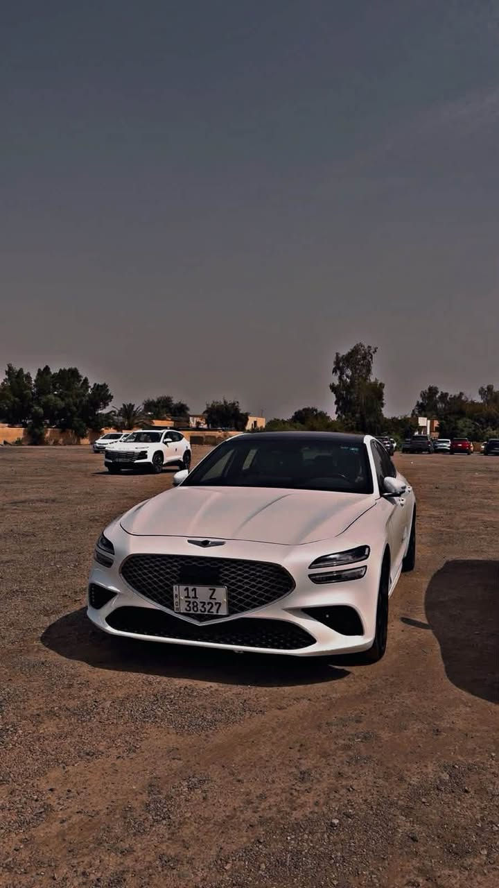 G70
Vip
Prestige 
فول مواصفات 
٤ سلندر 
ماشيه ٨٠ كيلو 
كشنات تدفئة تبريد فول تحكم شفتات ستيرن
مابيها اي صبغ فقط جاملغ مفتوح

السعر خاص او الاتصال ع رقم ***********

