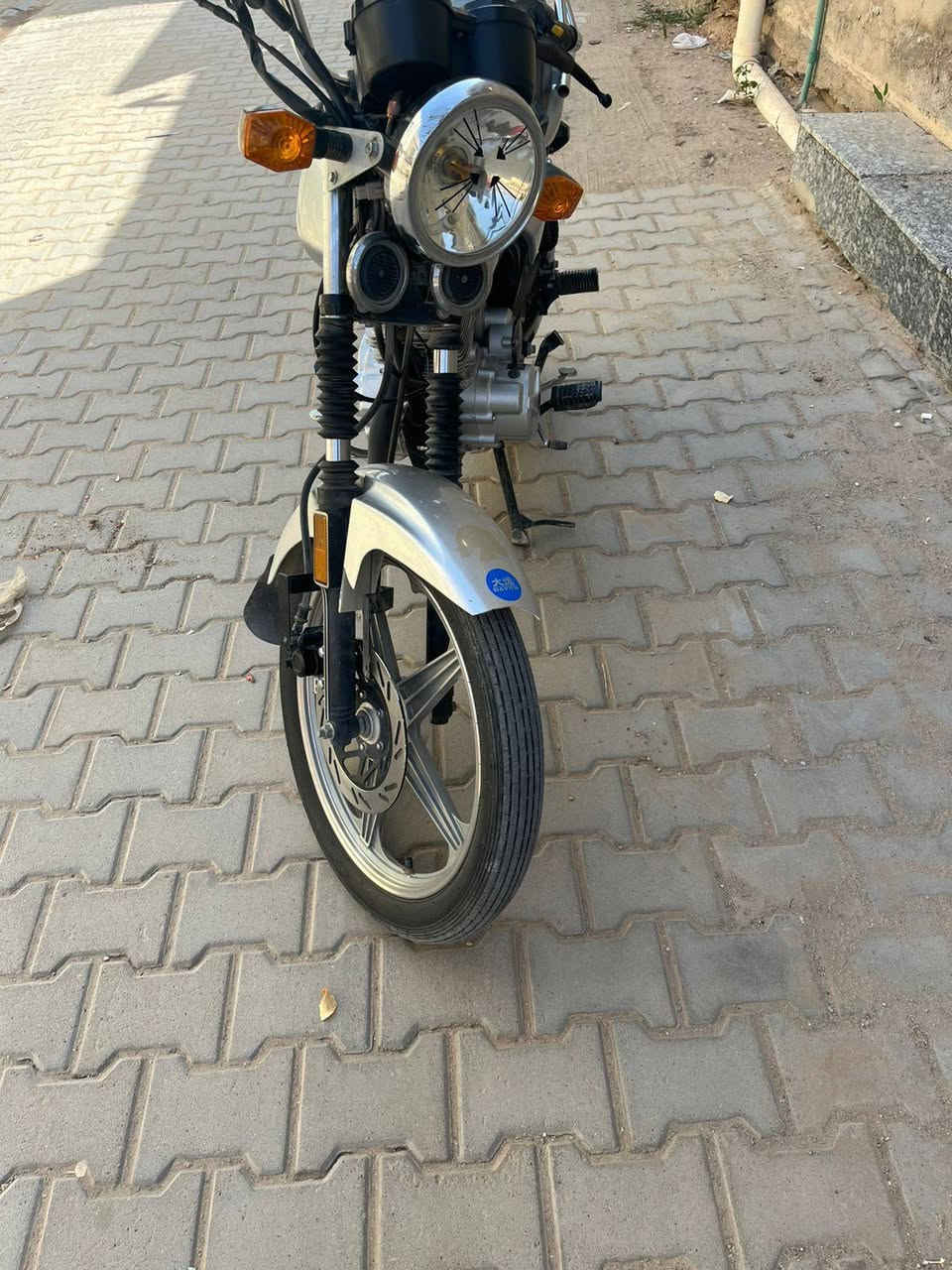 السلام عليكم دايون عظم اصولي مرقم موديل 2021 شهر 11مامفتوح برغي بيه ***********السعر1700وبيه مجال اني مكلف اتصل
