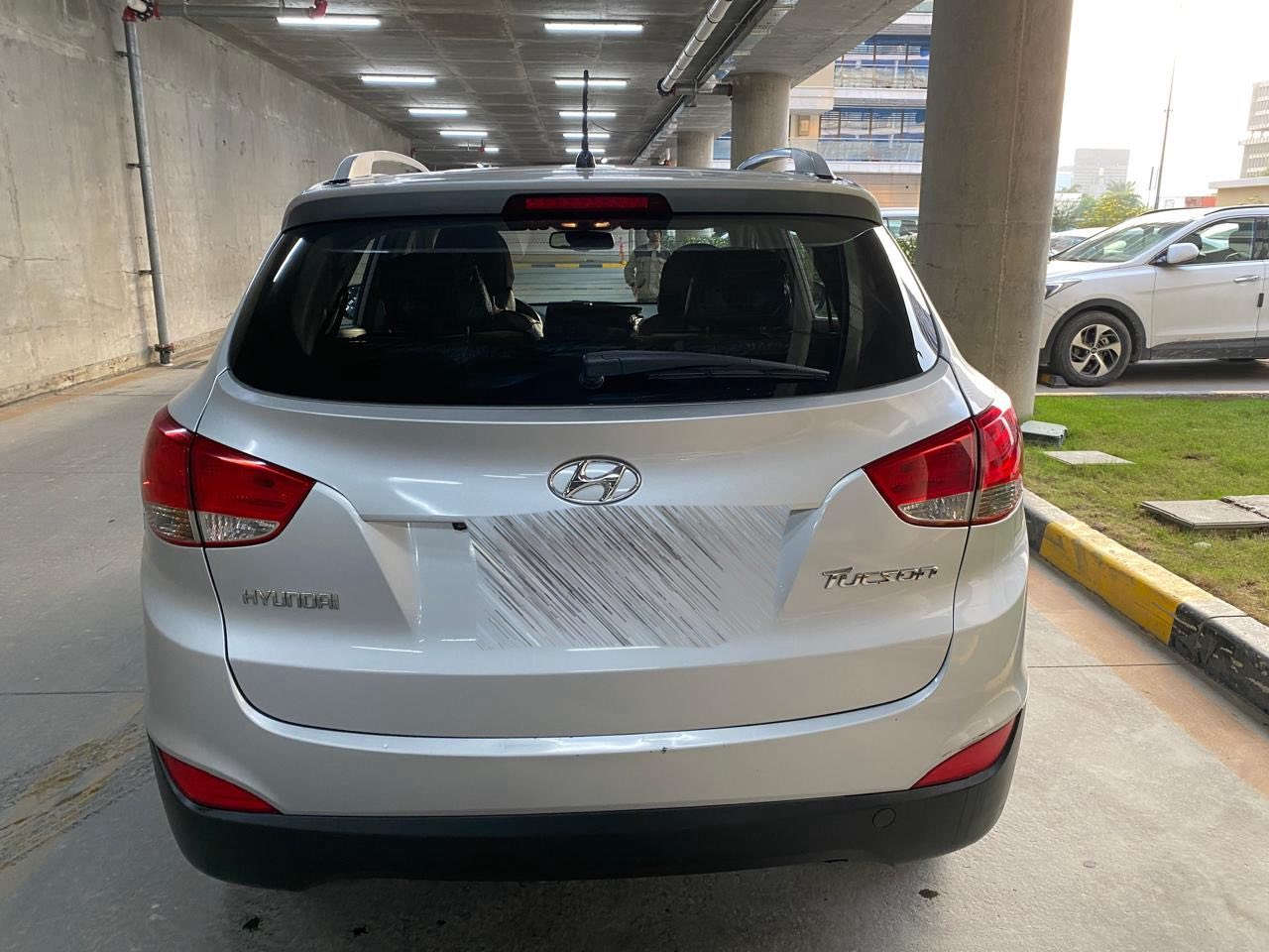 السلام عليكم للبيع توسان خليجي مال بيت
المواصفات:
١. الموديل: ٢٠١١
٢. ⁠المحرك ٢٠٠٠
٣. ⁠سقف بانوراما
٤. ⁠العداد اقل من ١٠٠ الف كم
٥. ⁠مرايا وسط تعتيم ذاتي
٦. ⁠كومپريسر تبريد جديد مبدل قبل شهرين ب ٥٠٠ الف من الشركة
٧. ⁠تخم تاير Hankook كوري اصلي من تاير مول قبل سنتين او شوية اكثر
٨. ⁠باتري جديد مبدل قبل ٣ اشهر (ضمان سنة) - موجودة بطاقة الضمان
٩. ⁠سيارة بلادية ما مفتوح بيها اي برغي او صوندة او قايش عدا الاستهلاكيات مثل الدسكات وغيرها
١٠. ⁠كاميرا خلفية من الشركة
١١. ⁠الصيانة كلها في شركة Mobis بالمنصور وموجودة كل الوصولات
١٢. ⁠البانزين كله محسن ورقمها بغداد

السعر المطلوب (٢٠ مليون دينار عراقي)
والعنوان بغداد الدورة ابو دشير أو الاتصال على الرقم ***********
