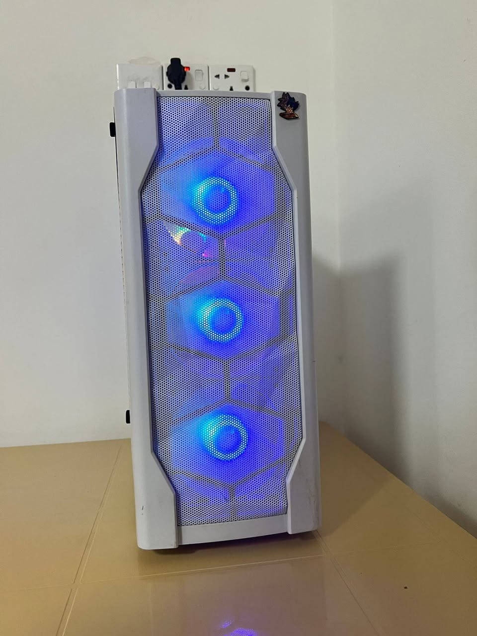 • المعالج: i5 12400F جيل 12
• كرت الشاشة: RX 6500 XT
• رام: 16GB
• تخزين SSD NVMe سريع256 + HDD500
• مناسب للألعاب، التصميم، الدراسة والشغل
• الجهاز استخدام نظيف وحرارته ممتازة
• يشغل  الألعاب بسلاسة
السعر 850 وبيها مجال للشراي


**إذا كنت صاحب هذا الإعلان وتريد حذفه لأي سبب، رجاءا أرسل رسالة إلى الدعم الفني**