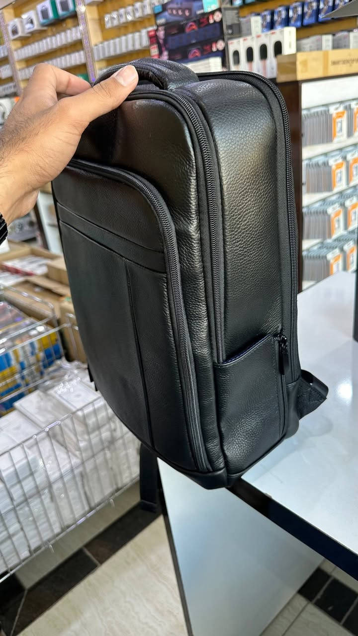 الفخامة وصلت 😍
حقيبة ظهر جلد مع بصمة 

مع منافذ للشحن تايب سي 

متوفر توصيل لكل العراق 🇮🇶


**إذا كنت صاحب هذا الإعلان وتريد حذفه لأي سبب، رجاءا أرسل رسالة إلى الدعم الفني**