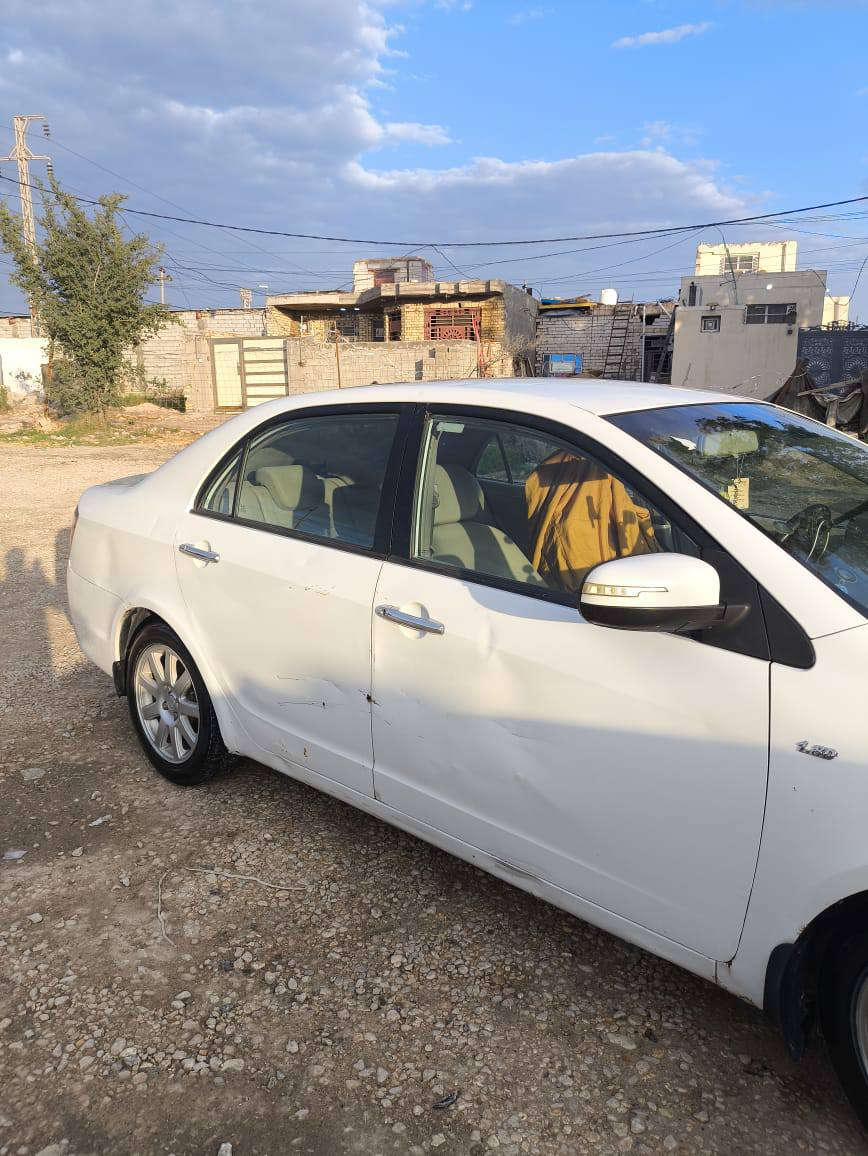 سياره شيري محور كورله مكينه وكير بيها مكفولات ضربه بلباب واضحه بصوره السياره محولبه حداديه 50بلميه تخم تاير مداور ثاني يوم تتكاتب وي راعيها تبريد بس كمريسر مكان السياره باكربلاء اتصل ع رقم ***********واتساب السعر 45بيها مجال قليل
