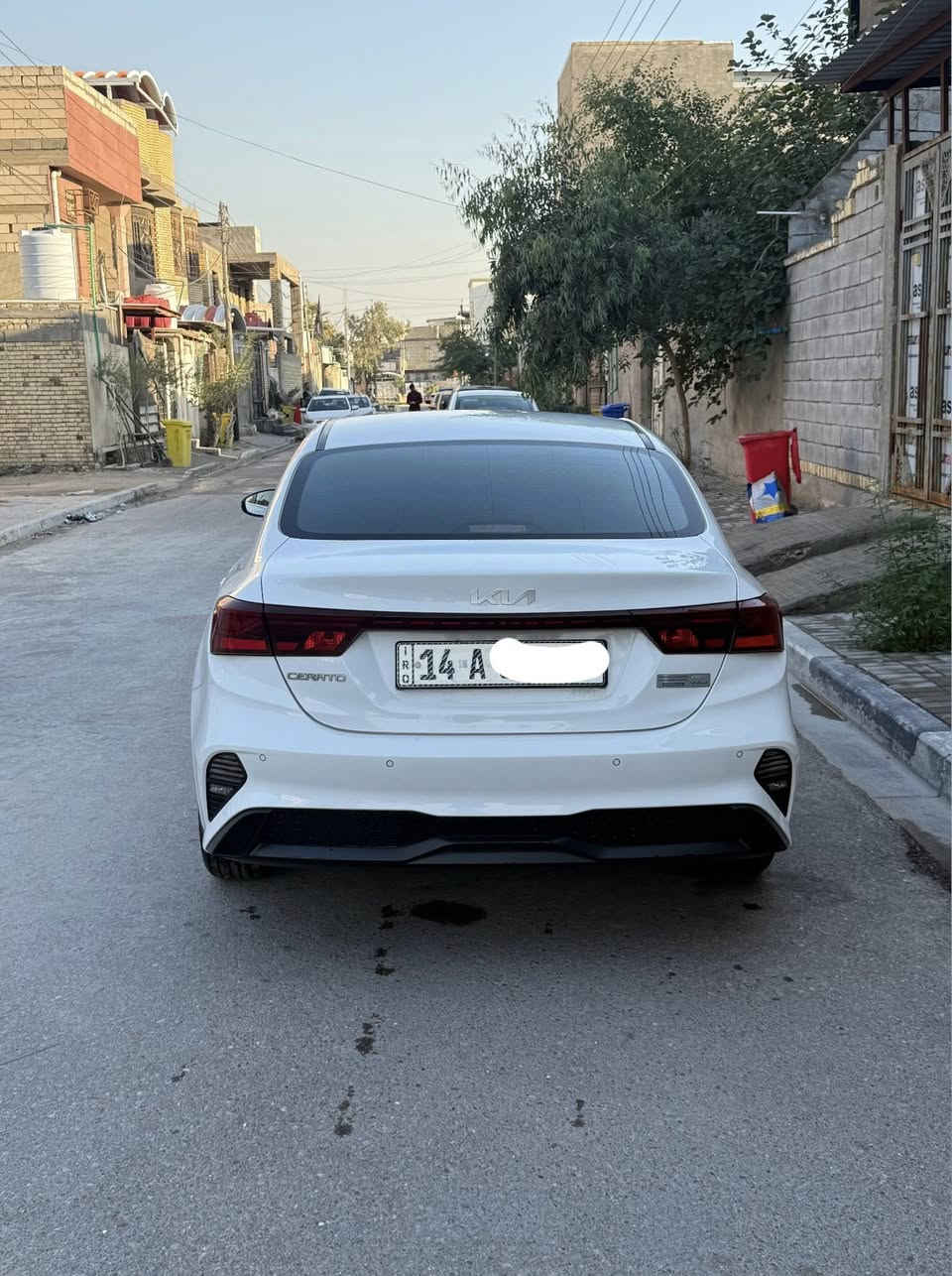 السلام عليكم 
كيا سيراتو خليجي الشركة الدولية مديل 2022 رقم بصرة حرة بأسمي رقم انكليزي تحويل  ثاني يوم 
ماشية 86 الف
مكفوله كفاله عامة
محرك 1600 دوش كير AT
مفروشه ارضية جلد
مواصفات نص فول
تنته سلايد
حساسات خلفية
لد امامي
مرايات شفط كهرباء اشاير بالمري
تحكم ستيرن
وضعيات قيادة
الدواخل لونين
تبريد قطعتين
ويل كروم
مانع انزلاق
السعر 173$ وبها مجال مكان بصرة
حي المهندسين ***********
