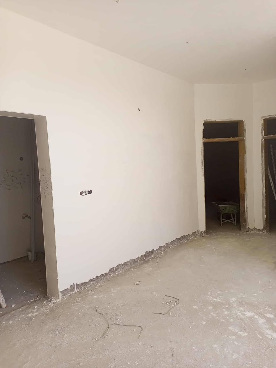 كادر لبخ اسود وابيض
شغل درجه اولئ والتزام بلعمل
***********واتساب
*********** اتصال
