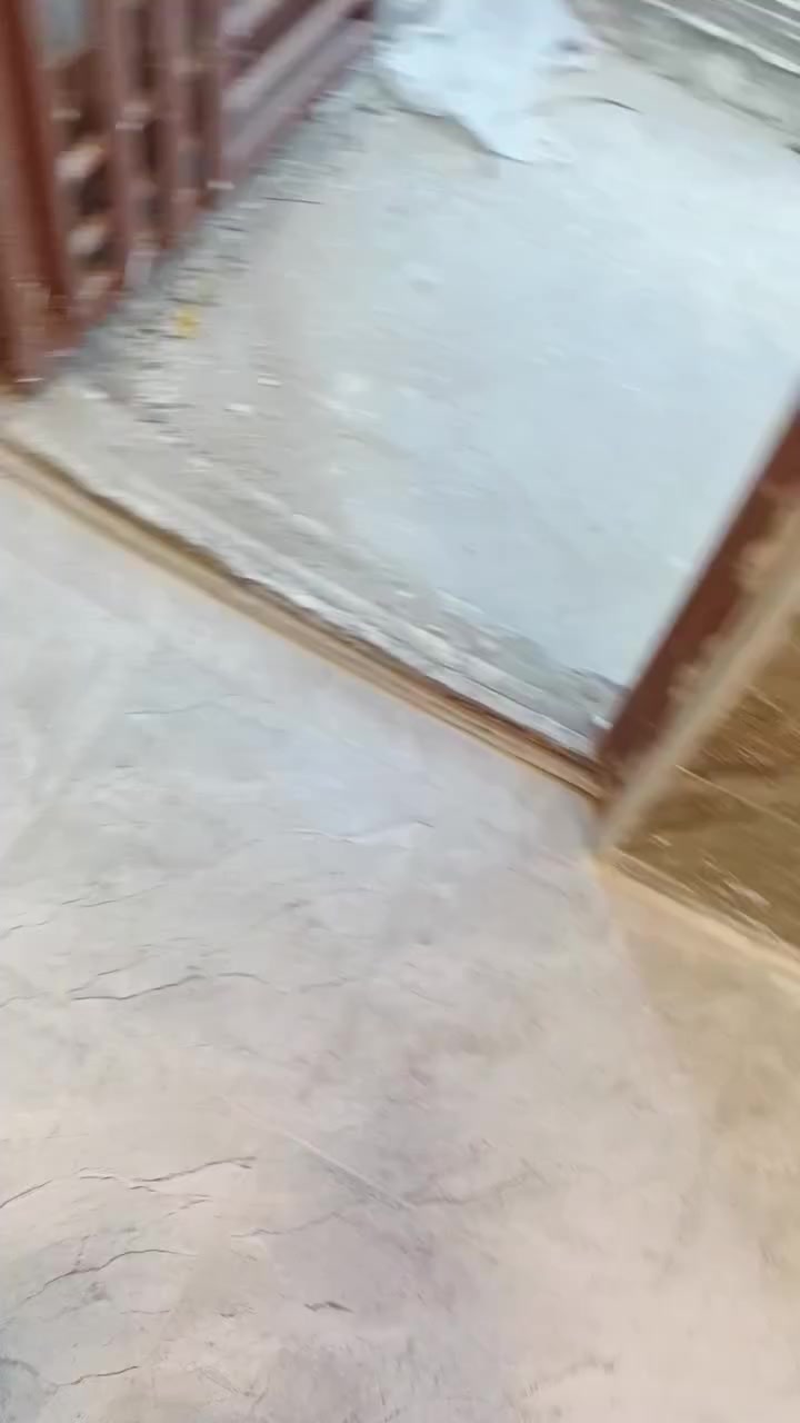 دار للبيع ركن مساحة 58 متر بناء جديد درجة اولى طابق واحد غرفة وصالة وخدمات البيت فارغ نقص بس كاشي البلديات المعسكر شارع صورة السيد ثاني فرع للاستفسار ***********
