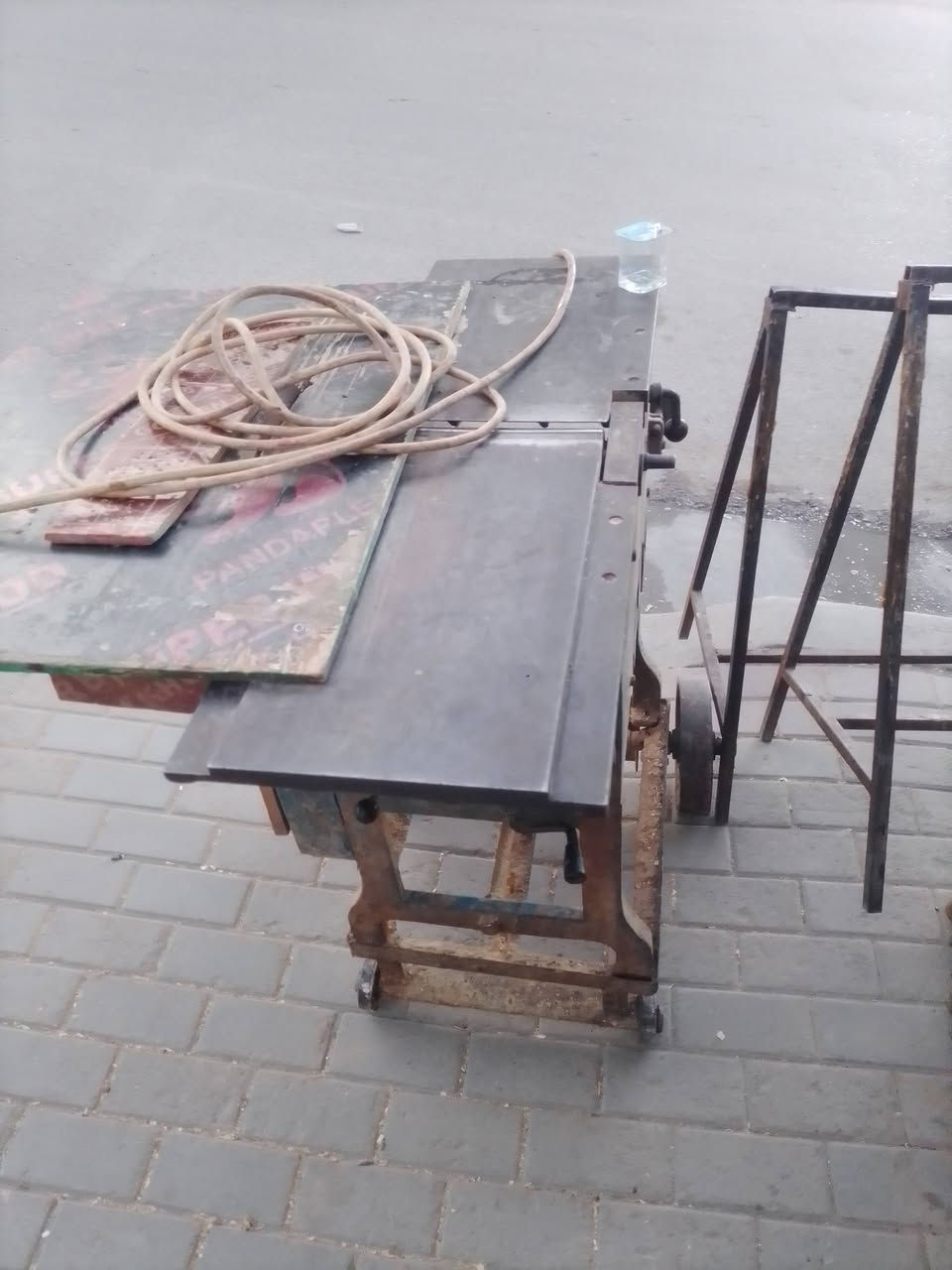 غراض نجاره للبيع بغداد ابو دشير ***********
