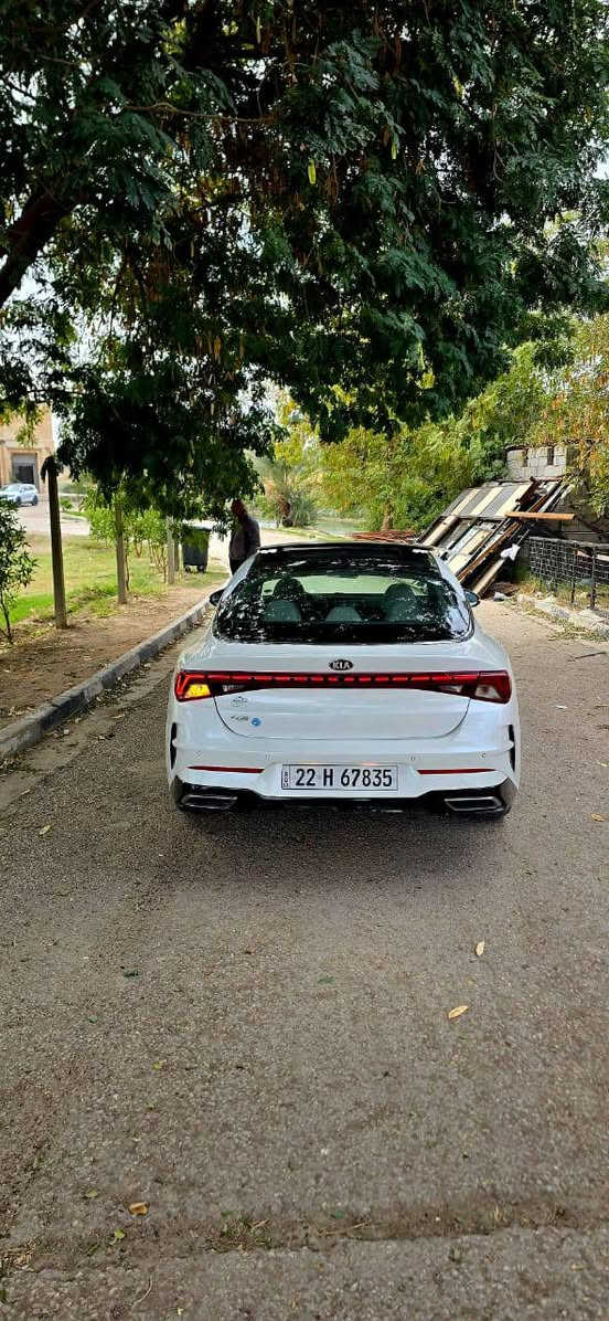 سلام عليكم K5 خليجي فول مواصفات بيه اربع قطع صبغ خلفي بدون دواخل ***********سياره كفاله مكينه كير
