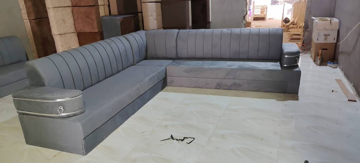 سلام عليكم ورحمة الله تعالى  تم انجاز وجبه ددواوين جديده
الشغل درجه اولى ضمان سنه كامله 
الضهر 4سم 
المقعد 8سم
العنوان بعقوبه التحرير للستفسار مراسله الصفحه او مراسله الارقام 
ابواحمد: ***********
احمد.   ***********
