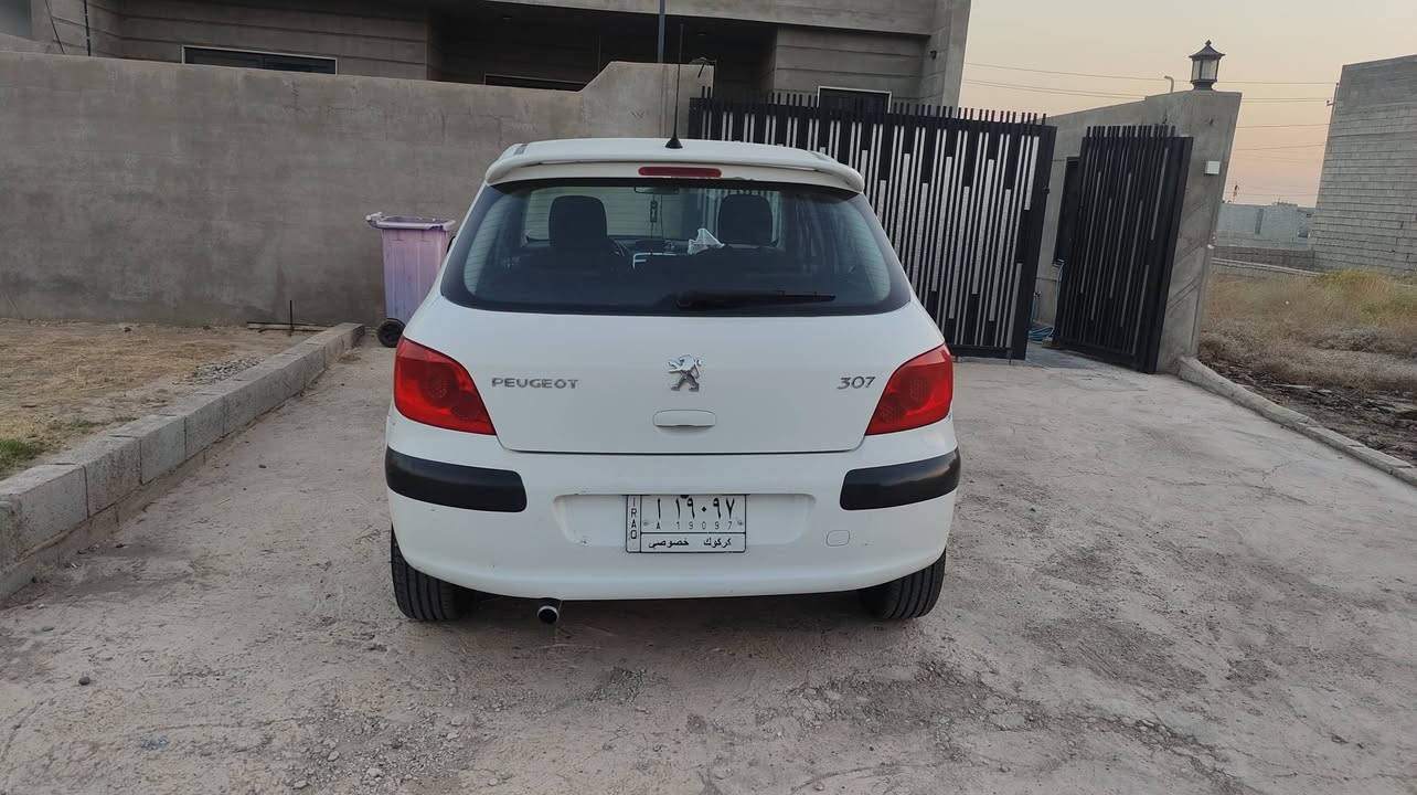 صدر جديد

تحكم مسجل

لايتات كلها ليد

سنوية بسمي لحد 28

بطاقة بنزين

سيارة مال بيت 

بدون مصرف غير بس يحتاج درايف شفتات لان مرات يطلع صوت
سيارة نظيفة حيل
شراي اتصل ***********
