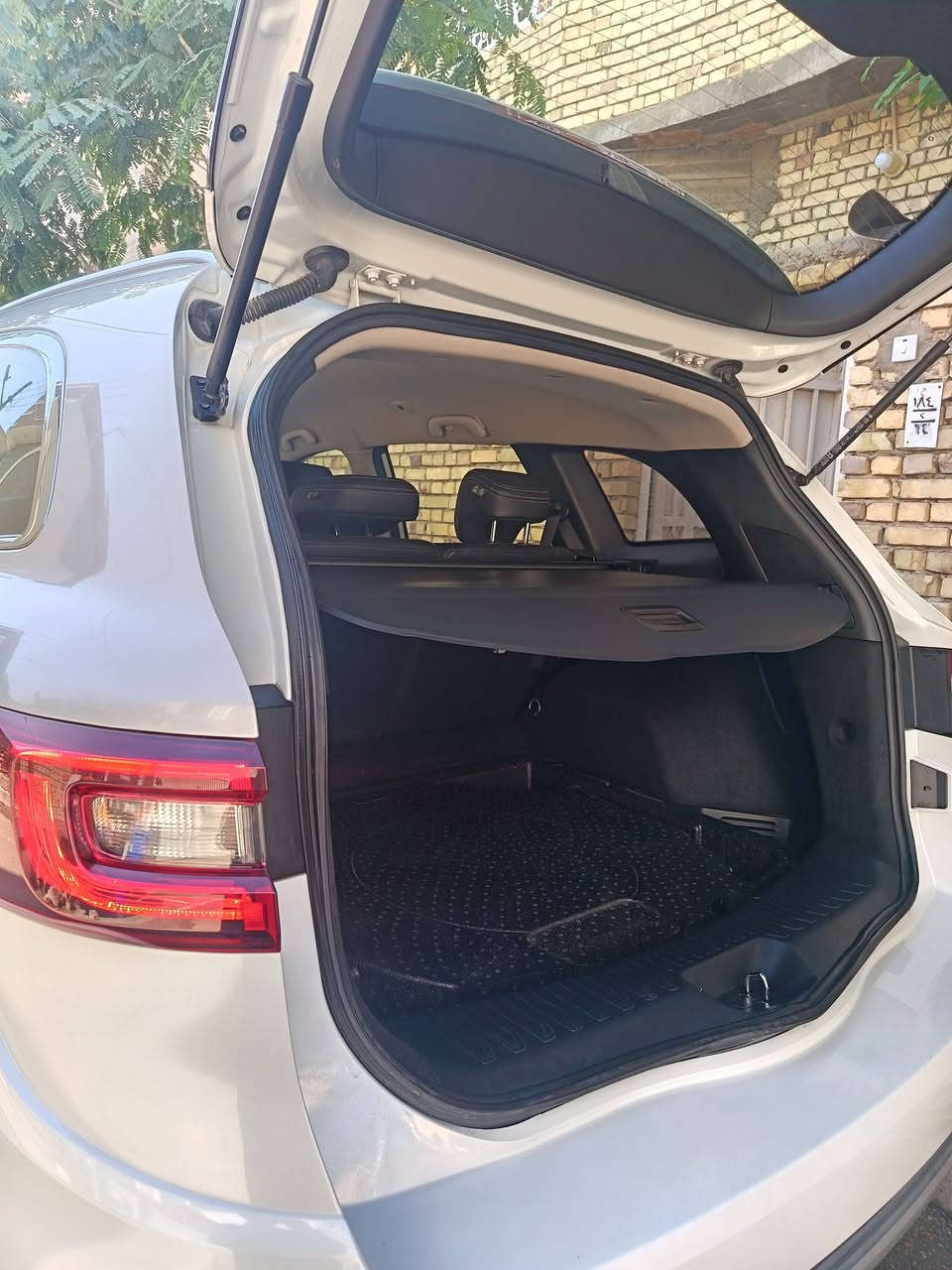 السلام عليكم للبيع رينو كوليوس ٢٠٢٣ خليجي ماشيه ٥٤ ألف محرك ٢٥٠٠ياباني رقم أربيل بأسم شركه كفاله عامه مكان بصره ياسين خريبط السعر ١٧٨$ت*********** ت***********
