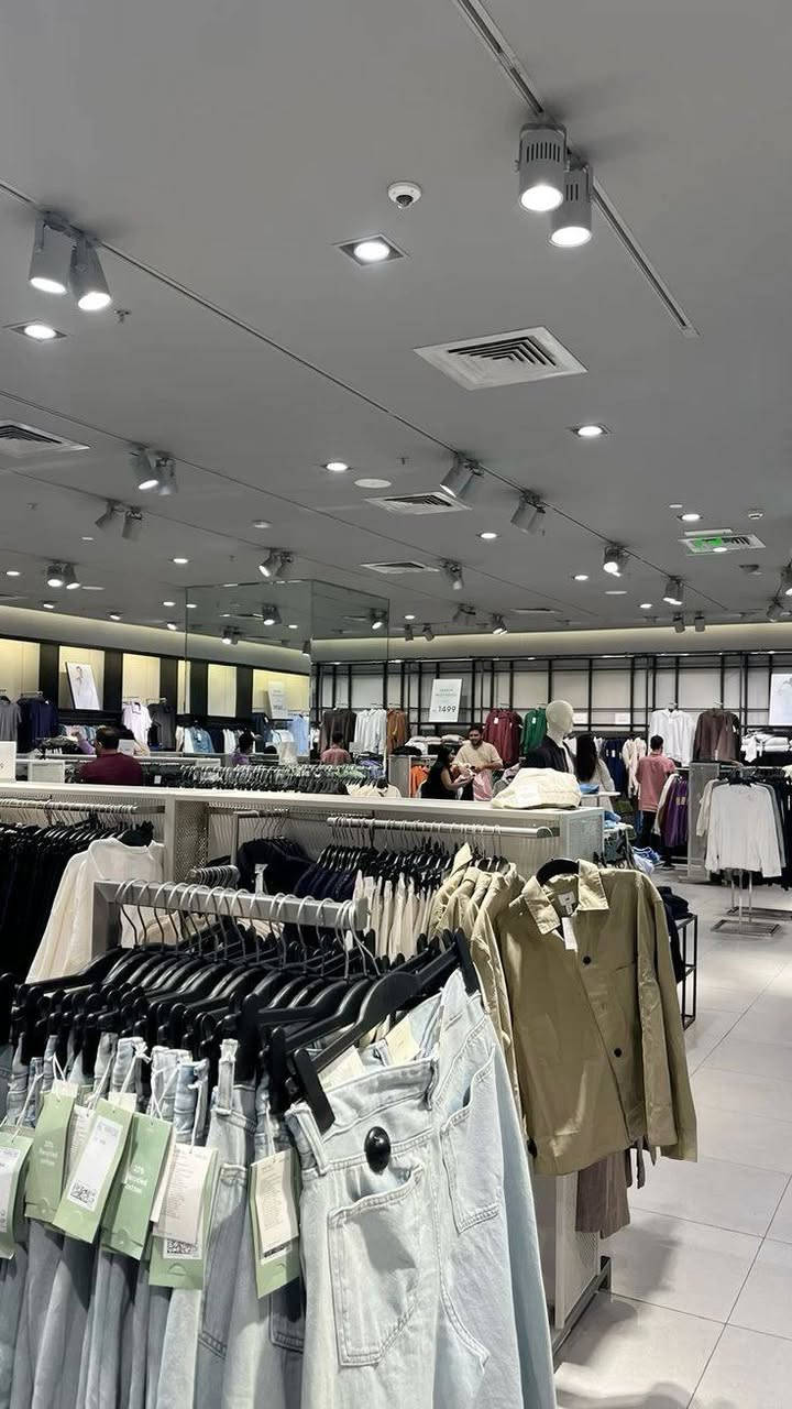 سلام عليكم محتاج مديره او مدير علا الموضفين في مجمع ملابس الي حاب يباشر يراسلني واتساب ***********
