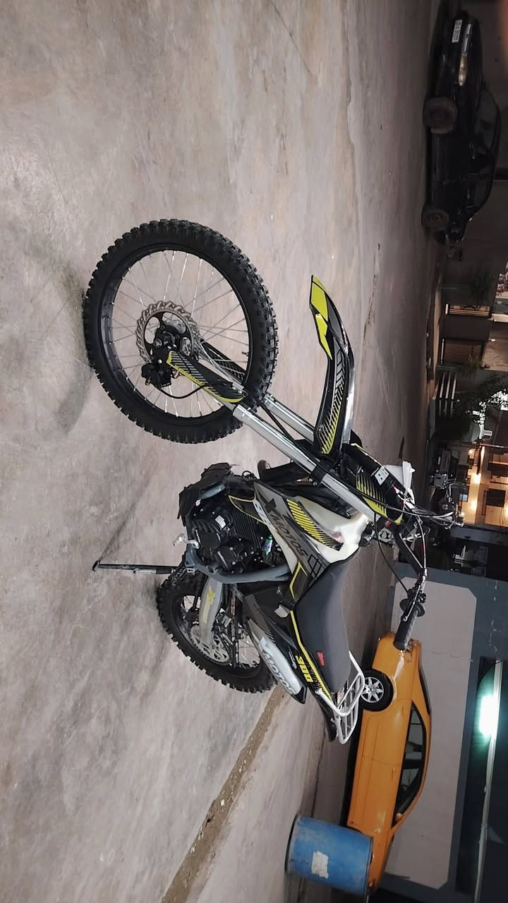 XMOTOS سفر شرت
محرک 300 4 ولف شرت مامتوح
مودیل 2025 سفر 
مکان کرکوک اسکان 
سعر 16 وەرەقە مجال 
ماتۆڕ ڕەقم و سنوی اربیل بسمی 
*********** ***********

