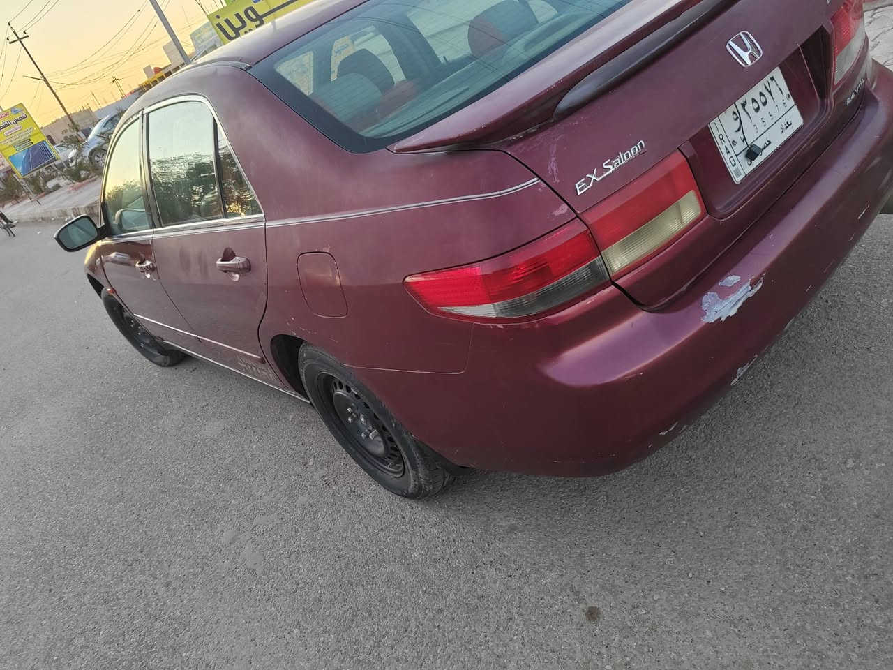 هوندا اكورد 2003
مكينه 2400 بلادي
مكينه كير خير من الله سياره مابيه نقص يعني تلحيضات خفيفه مصبوغه حزام فقط بدون ضربه سياره ناعمه ومابيه عطلات خير من الله 
مكاني ديالى شهربان
سعره 50وبيه مجال
***********
***********
