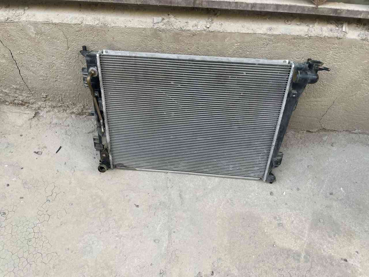 السلام عليكم راديتر مال أزيرا 2015 جديد مابي أي خلل ولا عيب المكان الحمزه الغربي الرقم *********** السعر 40,000 وبي مجال بسيط
