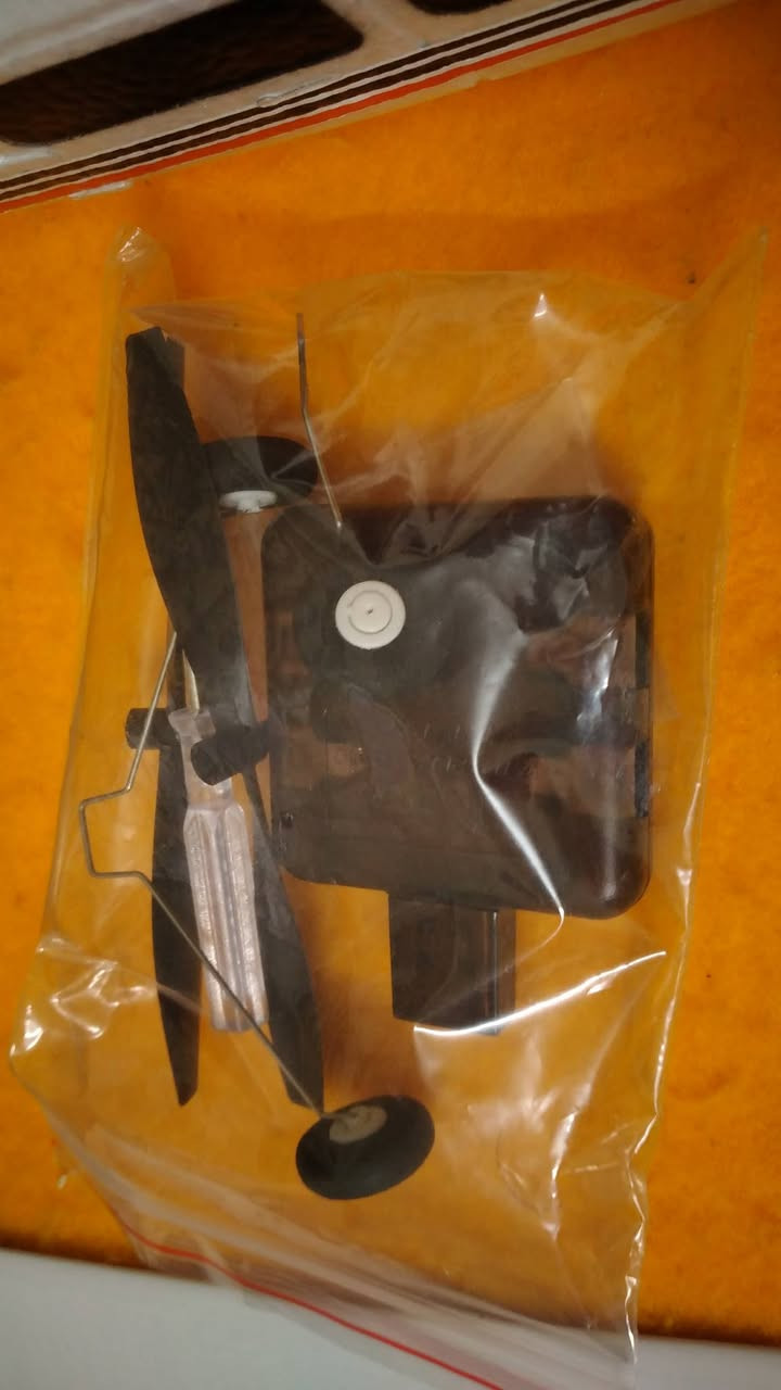 طائرة شراعيه غير مستخدمة مع ريمونت تحكم كامل ملحقات قياس طول 37 cm طول اجنحه 50 cm من شركة معروفه. ألمهتم تواصل خاص توصيل متوفر


**إذا كنت صاحب هذا الإعلان وتريد حذفه لأي سبب، رجاءا أرسل رسالة إلى الدعم الفني**