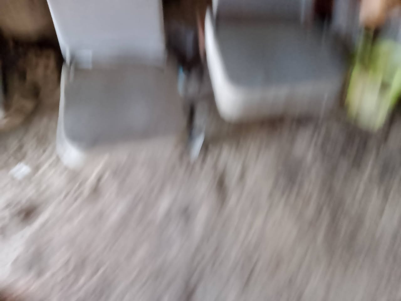 اغراض للبيع كصة 95 كية بستة نظيفة بدون معجون سعر 150 بيها مجال باب سلايت نظيف كلش 125 مسنات فتون گلابيات جدد سعر 60 عنوان جسر ديالى ***********
