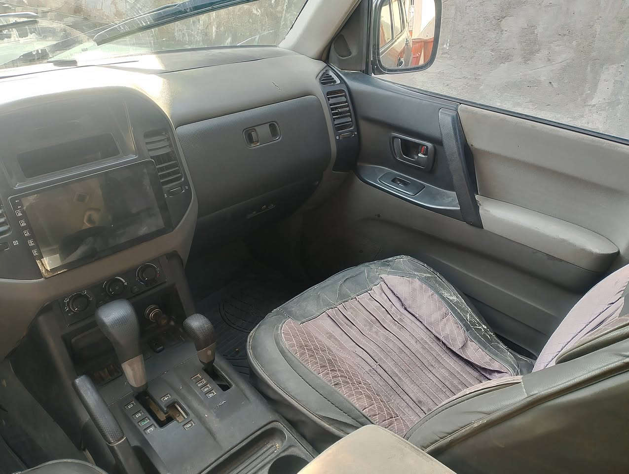 باجيرو موديل 2000 مكينه وكير مكفولت حداد مكفول مكفول من لضرب بيها صبغ احزام مكانها  بصره سعر قفل 63.      ***********
