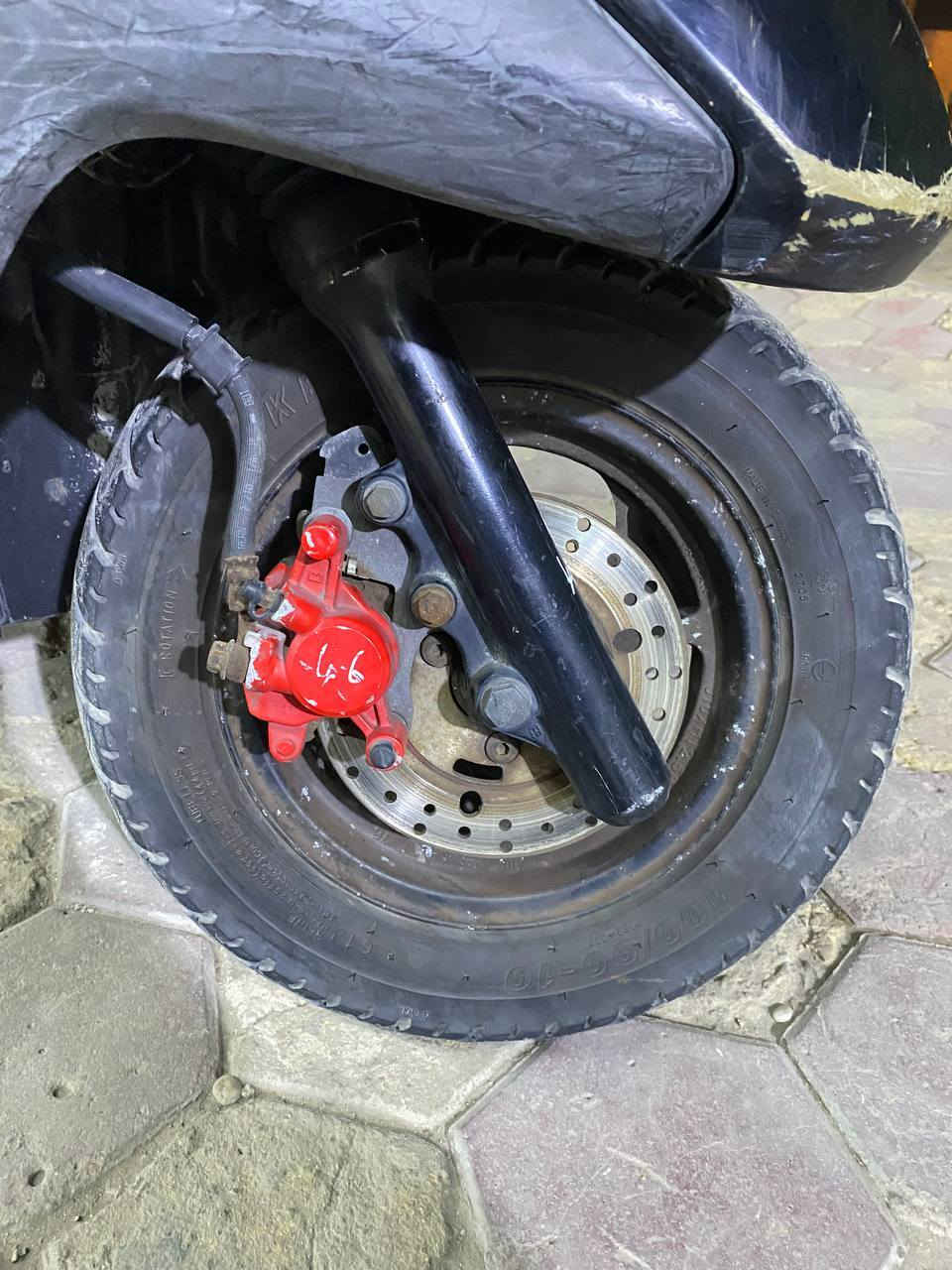 بريز نوزل
مديل 2010 رمبة صار شهر نازلة
مكينة مامفتوحة ناعمة مكفولة
شلعة ومعدل دراجة 
نكرة سلف بكل وقت
دراجة كفالة كفر ومكينة
بيها نواقص بسيطة واير كيلو متر وكتف إشارة
سعرها 850 وبيها مجال بسيط
مكاني بغداد الغزالية شارع الضغط
***********
