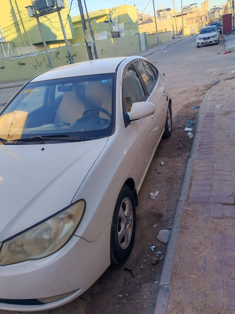 سلام عليكم النترا للبيع موديل ٢٠١٠ خليجي سياره بدون صبغ مكينه كير مكفولات حداديه تخم تايرات تبريد ثلج مكاني بغداد شارع حيفا *********** السعر 100 بيها مجال بيه باب الخلفي بارد بيه كم رصعات بل قمار خفيفات كلشي مانبينات
