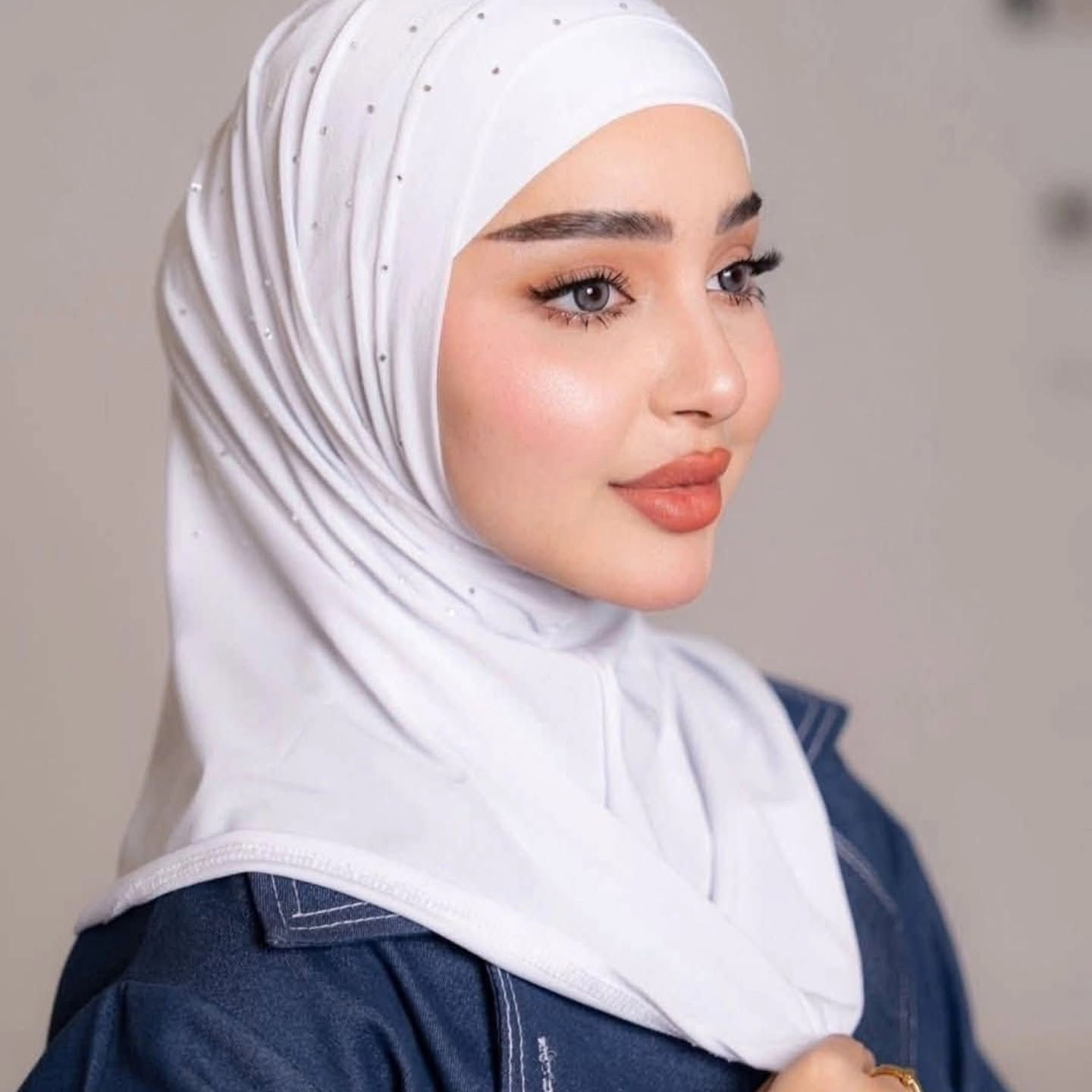 #حجابات_ماركة_عنوان_الاناقه🌸
لأن الشال مو مجرد قطعة… هو لمسة أناقة تكمل إطلالتك 💕
ألوان عصرية، خامات ناعمة، وتنسيقات تناسب كل الأذواق
اختاري شالك اليوم وخلي ستايلك يحچي عنك 💗💗
 #حجابات
___________________________

‎زورونا  في موقعنا الكائن 👇👇👇
‎الانبار_هيت_حي الجمعية _ مقابل مدرسه الصمد

#للحجز_السريع_واتساب ***********

صفحتنا عبر الانستغرام

Marka_shal
‎يتوفر خدمه توصيل لكافه انحاء العراق 🚙🚕🚗

