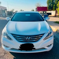 سوناتا للبيع أدوات موديل 11 مضلع محرك 2400 كير ومحرك وتبريد كلهن شغالا...